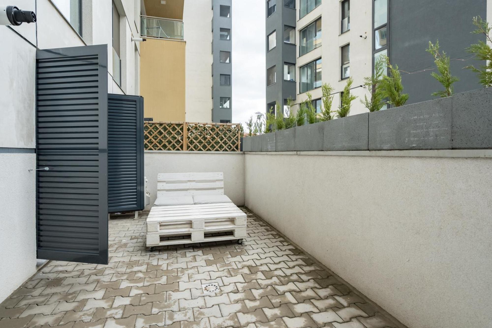 Papini'S Apartment -Apartment With Big Terrace Bucarest Exterior foto